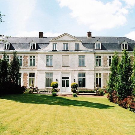 Hem Chambres D'Hotes Chateau De Courcelette מראה חיצוני תמונה
