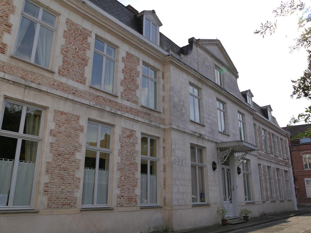 Hem Chambres D'Hotes Chateau De Courcelette מראה חיצוני תמונה