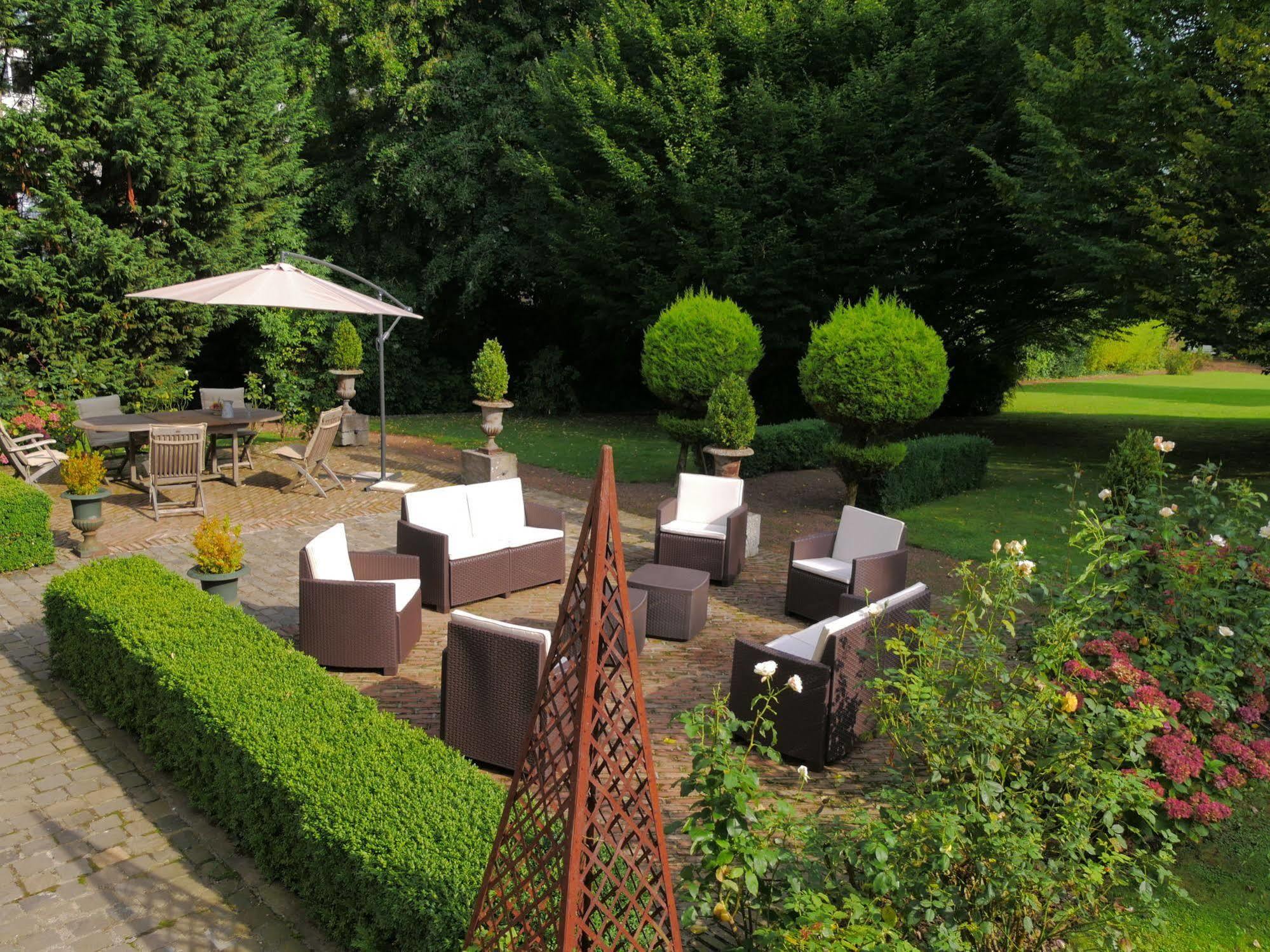Hem Chambres D'Hotes Chateau De Courcelette מראה חיצוני תמונה