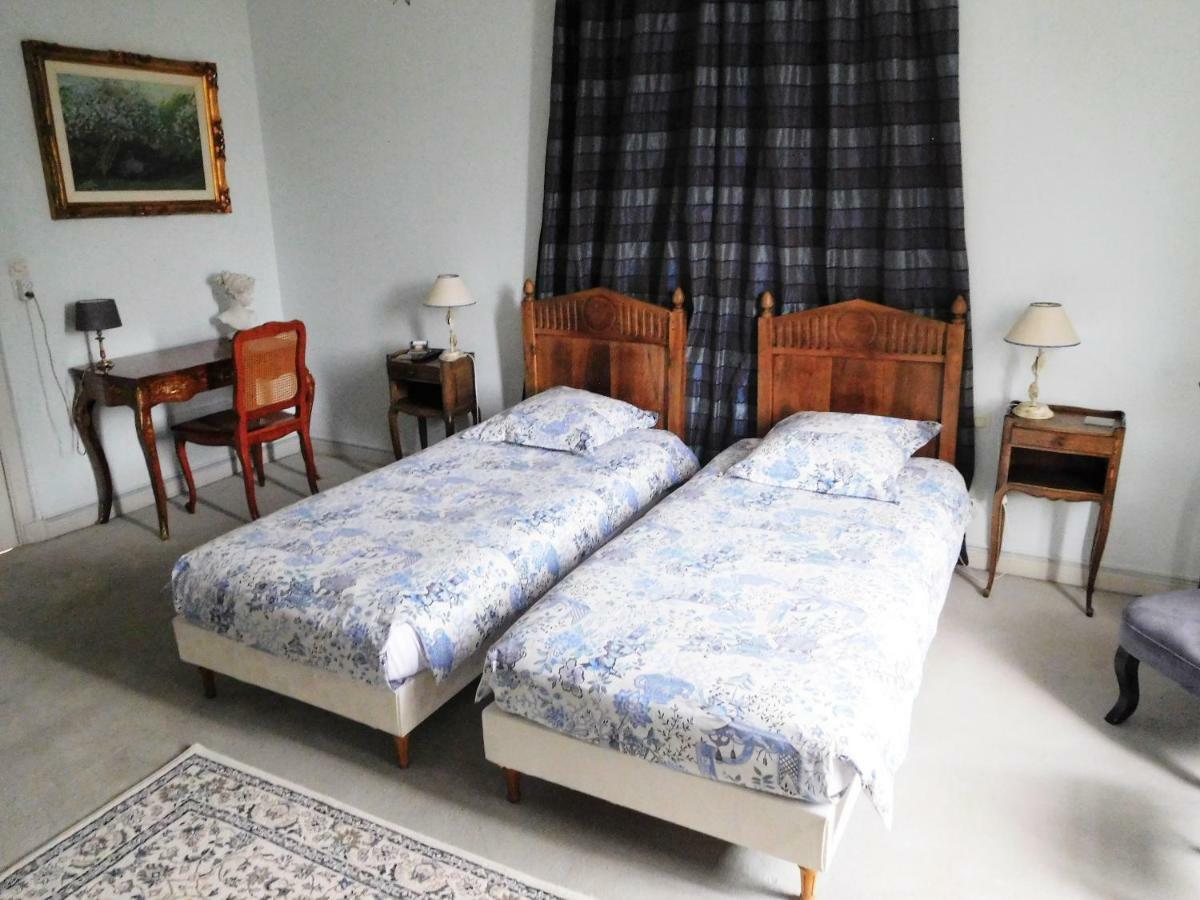 Hem Chambres D'Hotes Chateau De Courcelette מראה חיצוני תמונה